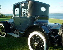 dsc00201 1915 Cadillac Landaulet is ready to be transported to the New England Cadillac LaSalle Show at Portsmouth, Rhode Island.