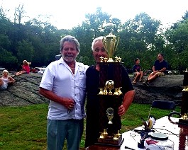 2015-09-13 IMG_1055 Dick Shappy accepting "Best of Show" honors from the show promoter, Gene Pezzuli.